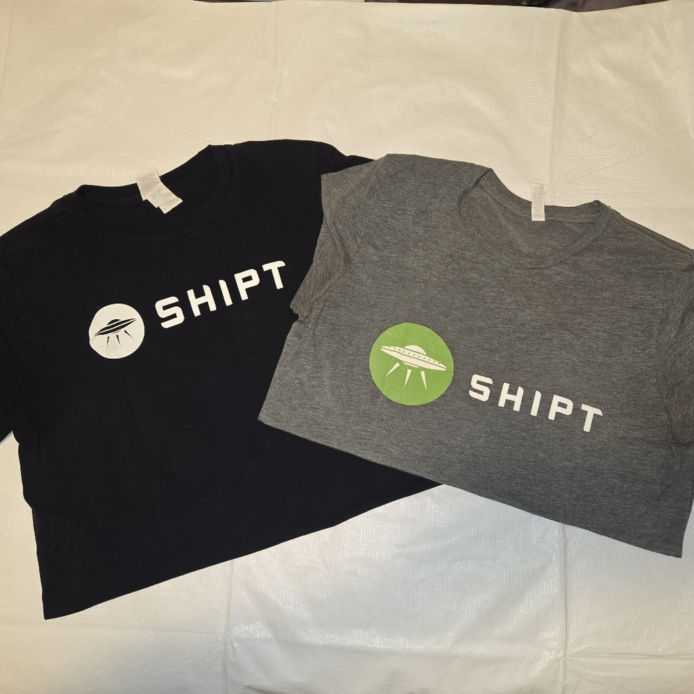 Original Shipt Logo T Shirts Sz Medium
